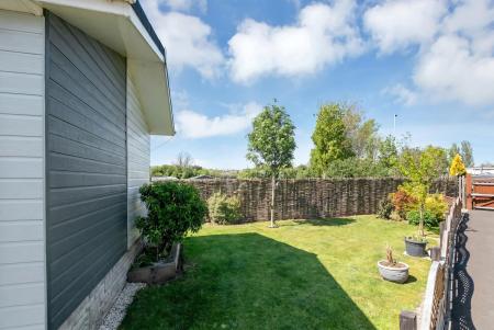 2 bedroom Park home for sale in Lake Terrace, Melton Mowbray, LE13