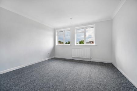 4 bedroom Detached house to let in Orchard Way, Syston, LE7