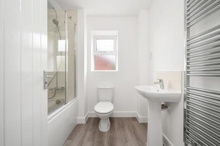 2 bedroom End of terrace house to let in Charles Dyer Close, Melton Mowbray, LE13