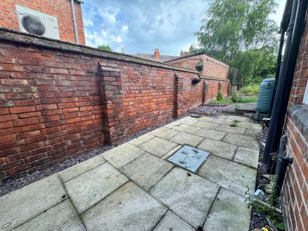 3 bedroom Semi-detached house for sale in Stafford Avenue, Melton Mowbray