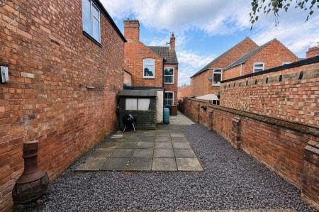 3 bedroom Semi-detached house for sale in Stafford Avenue, Melton Mowbray