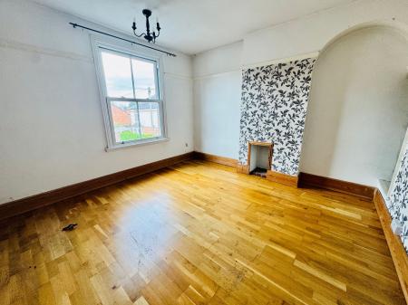 3 bedroom Semi-detached house for sale in Stafford Avenue, Melton Mowbray