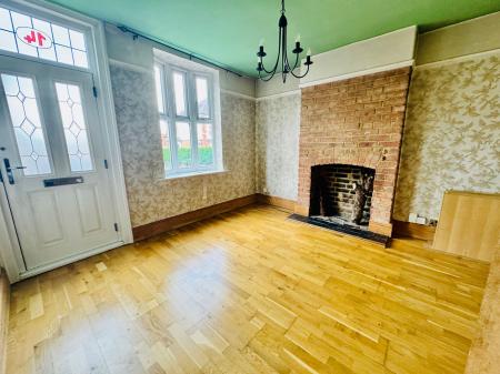 3 bedroom Semi-detached house for sale in Stafford Avenue, Melton Mowbray