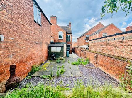 3 bedroom Semi-detached house for sale in Stafford Avenue, Melton Mowbray