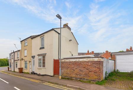 2 bedroom End of terrace house for sale in Doctors Lane, Melton Mowbray