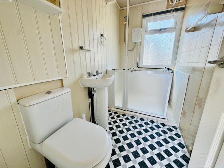 1 bedroom Lodge for sale in Park Avenue, Melton Mowbray, LE13