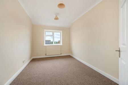 3 bedroom Semi-detached house to let in Brentingby Close, Melton Mowbray, LE13