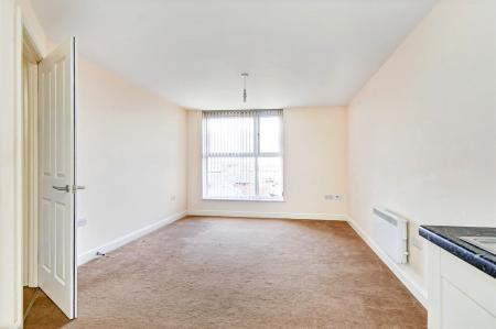 1 bedroom Flat to let in Windsor Street, Windsor House Windsor Street, LE13
