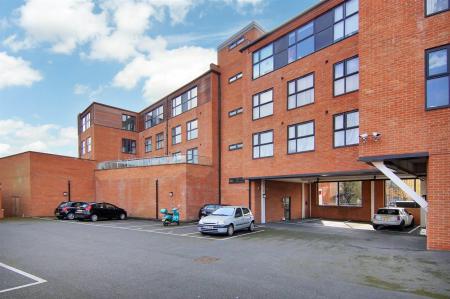 1 bedroom Flat to let in Windsor Street, Windsor House Windsor Street, LE13