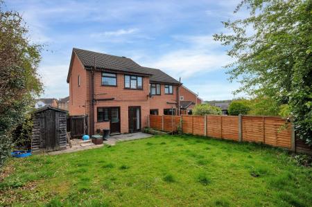 3 bedroom Semi-detached house to let in Old Bridewell, Melton Mowbray, LE13