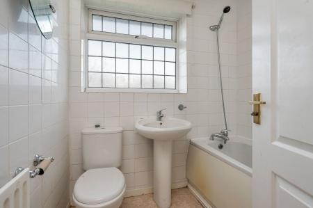 3 bedroom Semi-detached house to let in Old Bridewell, Melton Mowbray, LE13