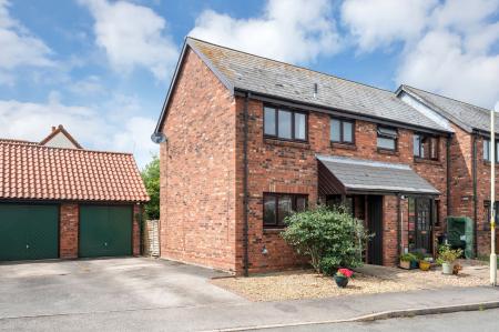 2 bedroom Semi-detached house to let in Home Pastures, Hose, LE14