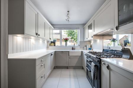 4 bedroom Terraced House to let in Wren Close, Melton Mowbray, LE13