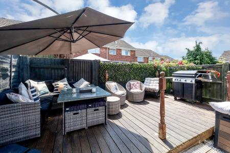 4 bedroom Terraced House to let in Wren Close, Melton Mowbray, LE13
