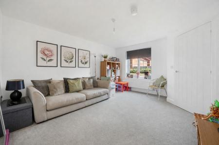 3 bedroom Semi-detached house to let in Forbes Avenue, Melton Mowbray, LE13