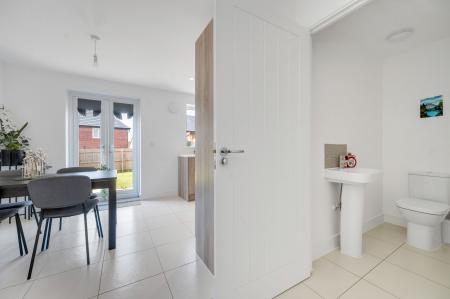 3 bedroom Semi-detached house to let in Forbes Avenue, Melton Mowbray, LE13