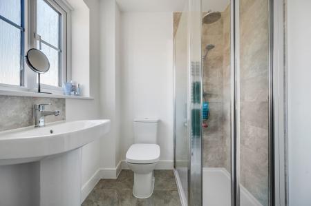 3 bedroom Semi-detached house to let in Forbes Avenue, Melton Mowbray, LE13