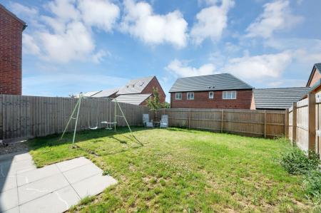 3 bedroom Semi-detached house to let in Forbes Avenue, Melton Mowbray, LE13