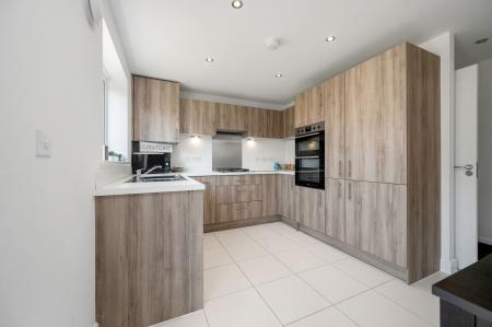 3 bedroom Semi-detached house to let in Forbes Avenue, Melton Mowbray, LE13