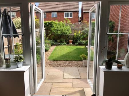 4 bedroom Semi-detached house to let in Middle Green, Rothley, LE7