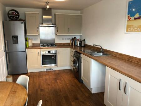 4 bedroom Semi-detached house to let in Middle Green, Rothley, LE7