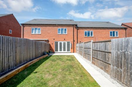 3 bedroom Terraced House for sale in Woolsthorpe Close, Melton Mowbray, LE13