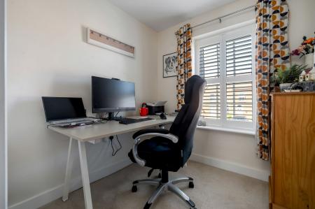 3 bedroom Terraced House for sale in Woolsthorpe Close, Melton Mowbray, LE13