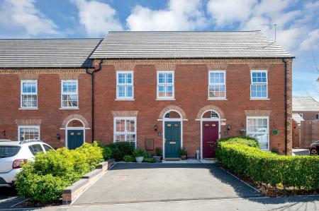 3 bedroom Terraced House for sale in Woolsthorpe Close, Melton Mowbray, LE13