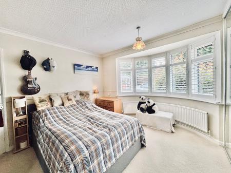 2 bedroom Detached bungalow for sale in Kings Road, Melton Mowbray, LE13