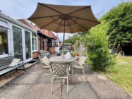 2 bedroom Detached bungalow for sale in Kings Road, Melton Mowbray, LE13