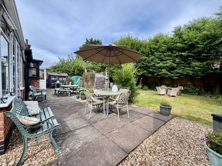 2 bedroom Detached bungalow for sale in Kings Road, Melton Mowbray, LE13