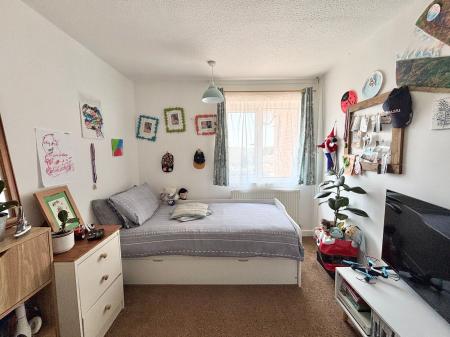 3 bedroom Terraced House for sale in Wren Close, Melton Mowbray, LE13