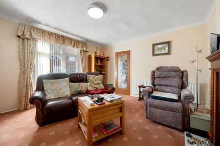 3 bedroom Semi-detached house for sale in Petersfield Road, Melton Mowbray, LE13