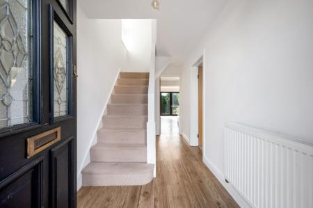 4 bedroom Detached house for sale in Hillside Avenue, Melton Mowbray, LE13
