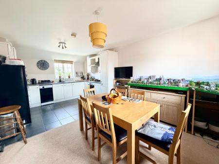 2 bedroom Flat for sale in Red Deer Close, Asfordby, LE14