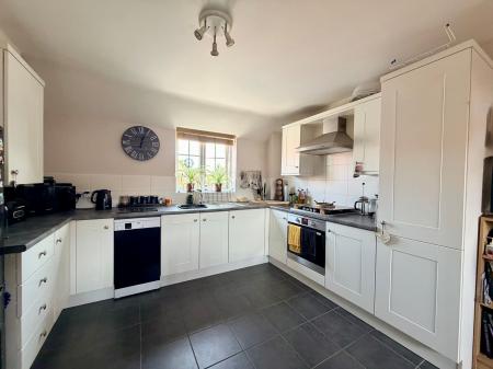 2 bedroom Flat for sale in Red Deer Close, Asfordby, LE14