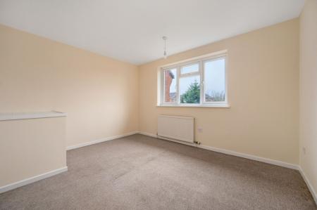 2 bedroom Terraced House to let in Wentworth Drive, Grantham, NG31