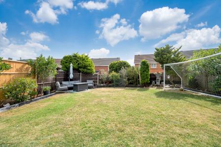 4 bedroom Detached house for sale in Clover Drive, Melton Mowbray, LE13