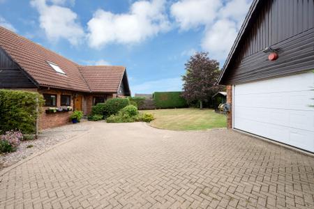 4 bedroom Detached house for sale in Church Lane, Long Clawson, LE14