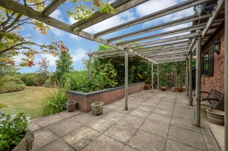 4 bedroom Detached house for sale in Church Lane, Long Clawson, LE14