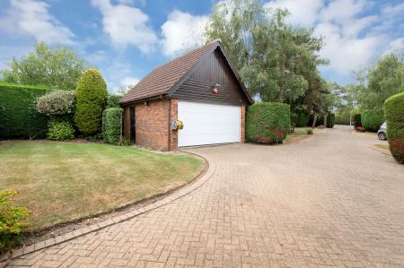 4 bedroom Detached house for sale in Church Lane, Long Clawson, LE14