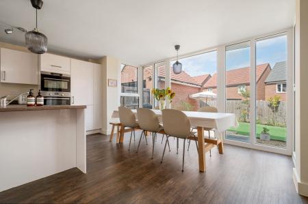 4 bedroom Detached house for sale in Wordsworth Court, Melton Mowbray, LE13