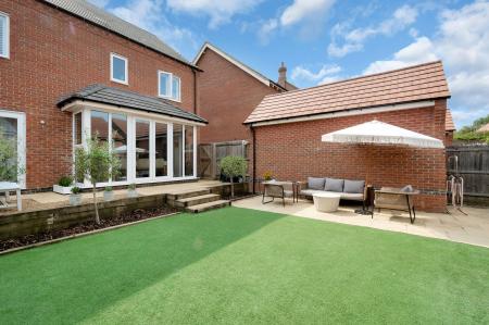 4 bedroom Detached house for sale in Wordsworth Court, Melton Mowbray, LE13