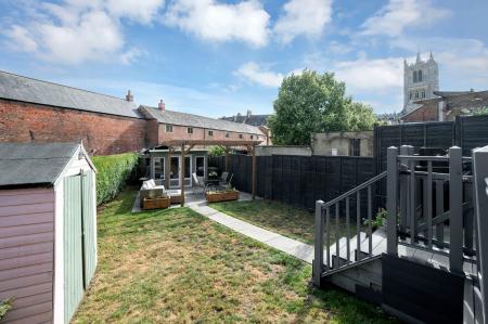 3 bedroom Semi-detached house for sale in Elms Road, Melton Mowbray, LE13