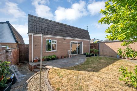 3 bedroom Detached bungalow for sale in Beaumont Gardens, Melton Mowbray, LE13