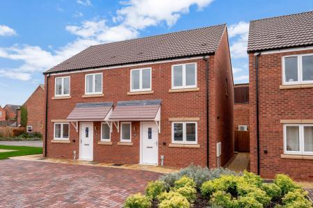 Charles Dyer Close, Melton Mowbray, LE13
