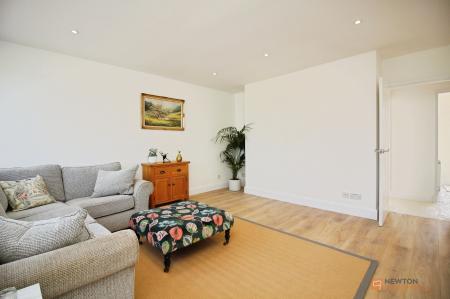 2 bedroom Detached bungalow to let in Weavers Wynd, East Goscote, LE7