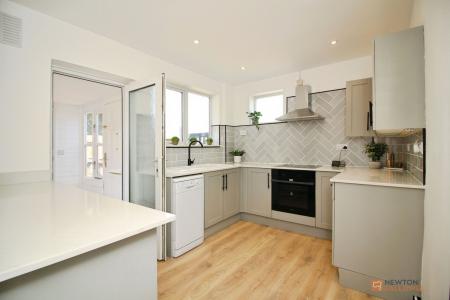 2 bedroom Detached bungalow to let in Weavers Wynd, East Goscote, LE7