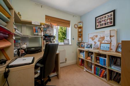 4 bedroom Detached house for sale in Horseguards Way, Melton Mowbray, LE13