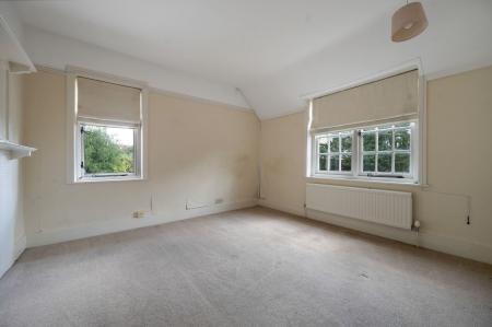 5 bedroom Detached house for sale in Nottingham Road, Melton Mowbray, LE13